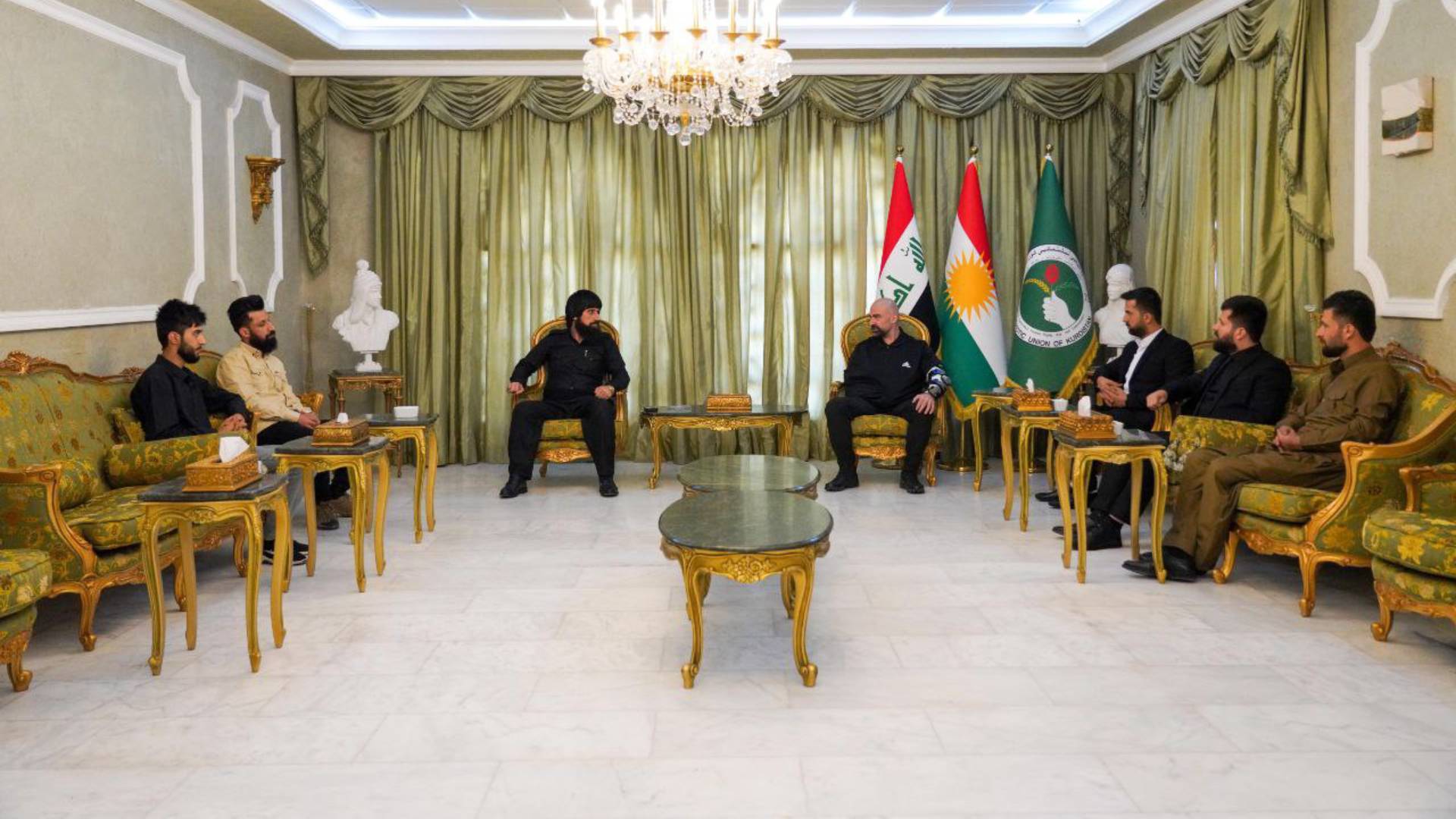  President Bafel Jalal Talabani met the family of martyr Murad Kani Kurday